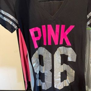 V-neck by pink size:s